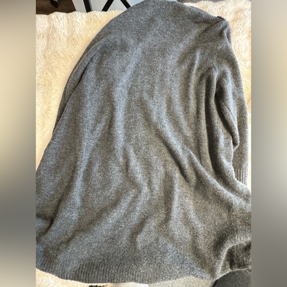 NWOT!! Zara Women’s Gray Open Long Cardigan with Multicolor Jewels L - Picture 8 of 8